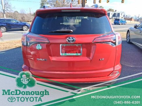 Used 2016 Toyota RAV4 LE image 2