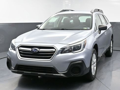 Used 2019 Subaru Outback 2.5i image 4
