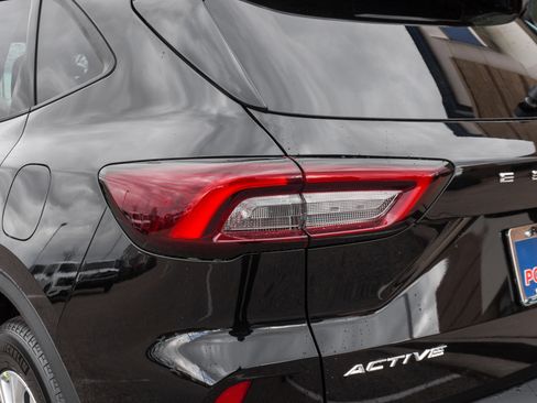 New 2026 Ford Escape Active image 18