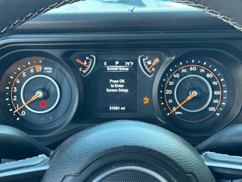 Used 2025 Jeep Gladiator Sport AWD/4WD image 38