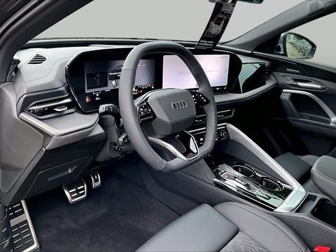 New 2026 Audi SQ5 Premium Plus AWD/4WD image 8