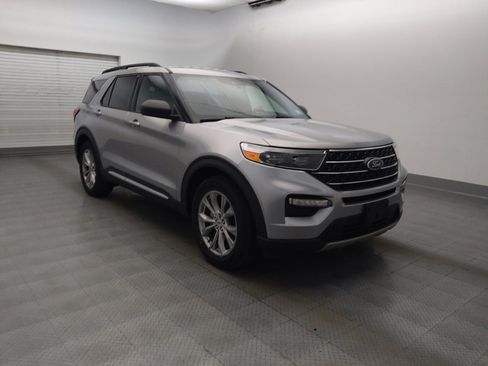 Used 2020 Ford Explorer XLT w/ Equipment Group 202A RWD image 13