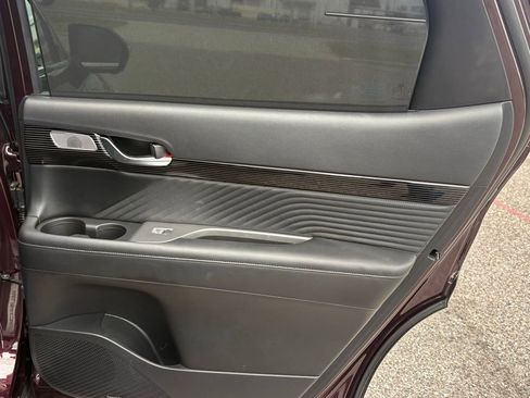 Used 2024 Hyundai Palisade Calligraphy FWD image 17