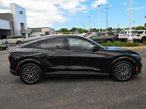 Used 2025 Ford Mustang Mach-E Premium AWD/4WD image 3