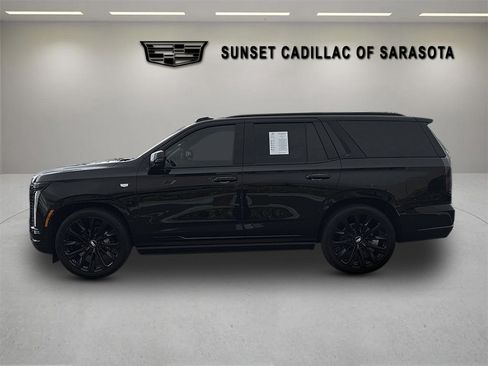 Certified 2026 Cadillac Escalade Platinum Sport w/ LPO, ONYX Package AWD/4WD image 7