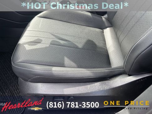 Used 2023 Volkswagen Tiguan SE image 21