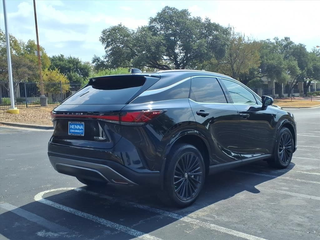 Used 2025 Lexus RX 350 Premium w/ Convenience Package FWD image 6