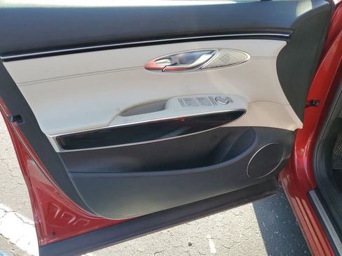 Certified 2024 Genesis GV70 2.5T image 25