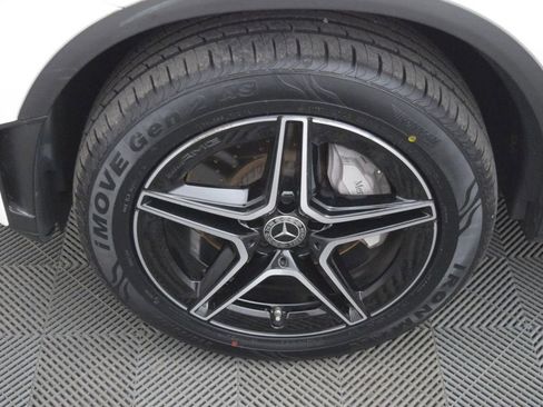 Used 2022 Mercedes-Benz GLC 300 4MATIC image 21