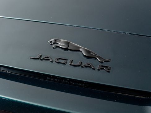 Used 2023 Jaguar F-TYPE R image 20