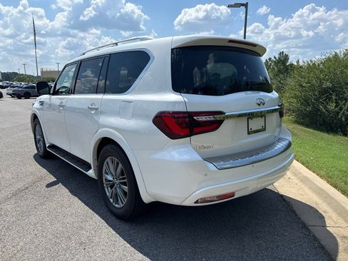 Used 2022 INFINITI QX80 Luxe w/ All-Season Package RWD image 5