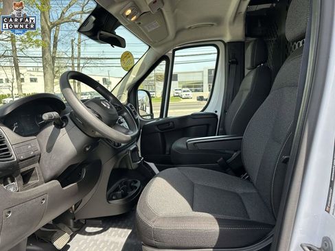 Used 2023 RAM ProMaster 2500 FWD image 14