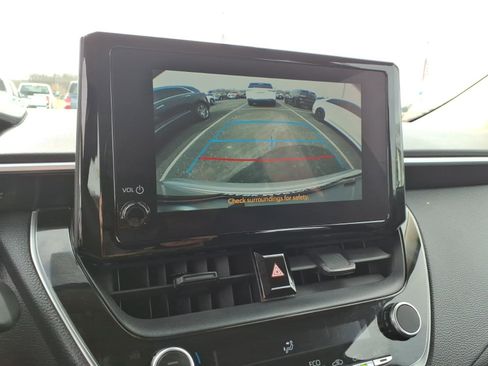 Used 2023 Toyota Corolla LE image 13