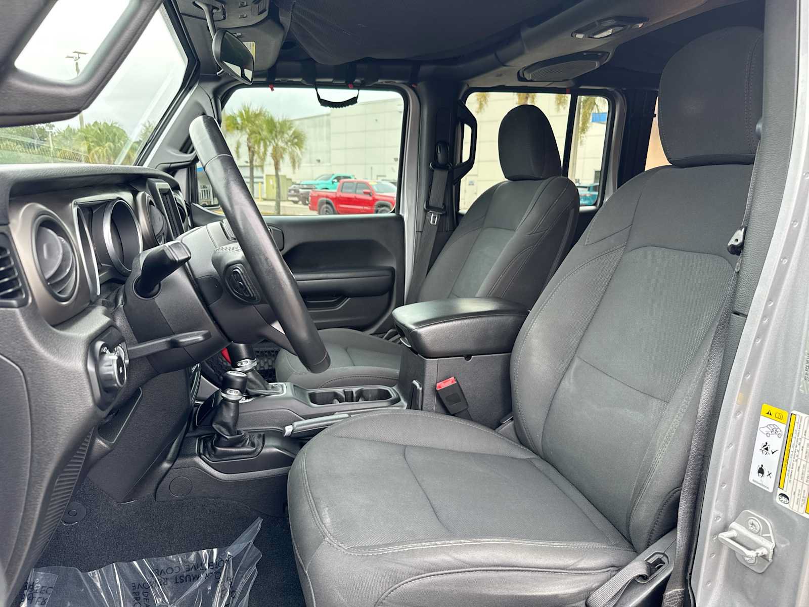 Used 2018 Jeep Wrangler Unlimited Sport S AWD/4WD image 13