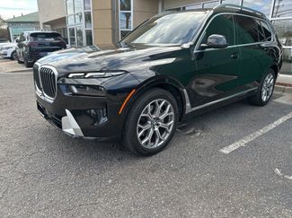 Used 2023 BMW X7 xDrive40i video 1