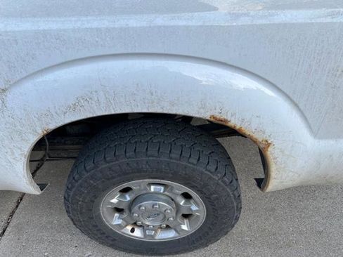 Used 2016 Ford F250 XLT w/ XLT Premium Package image 7