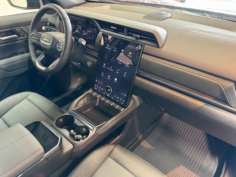 New 2026 GMC Terrain AT4 w/ Convenience Package III image 24