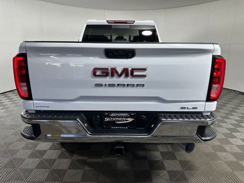 Used 2025 GMC Sierra 2500 SLE AWD/4WD image 4
