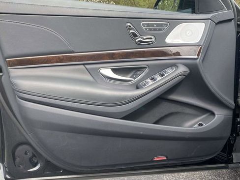 Used 2020 Mercedes-Benz S 560 4MATIC Sedan image 19