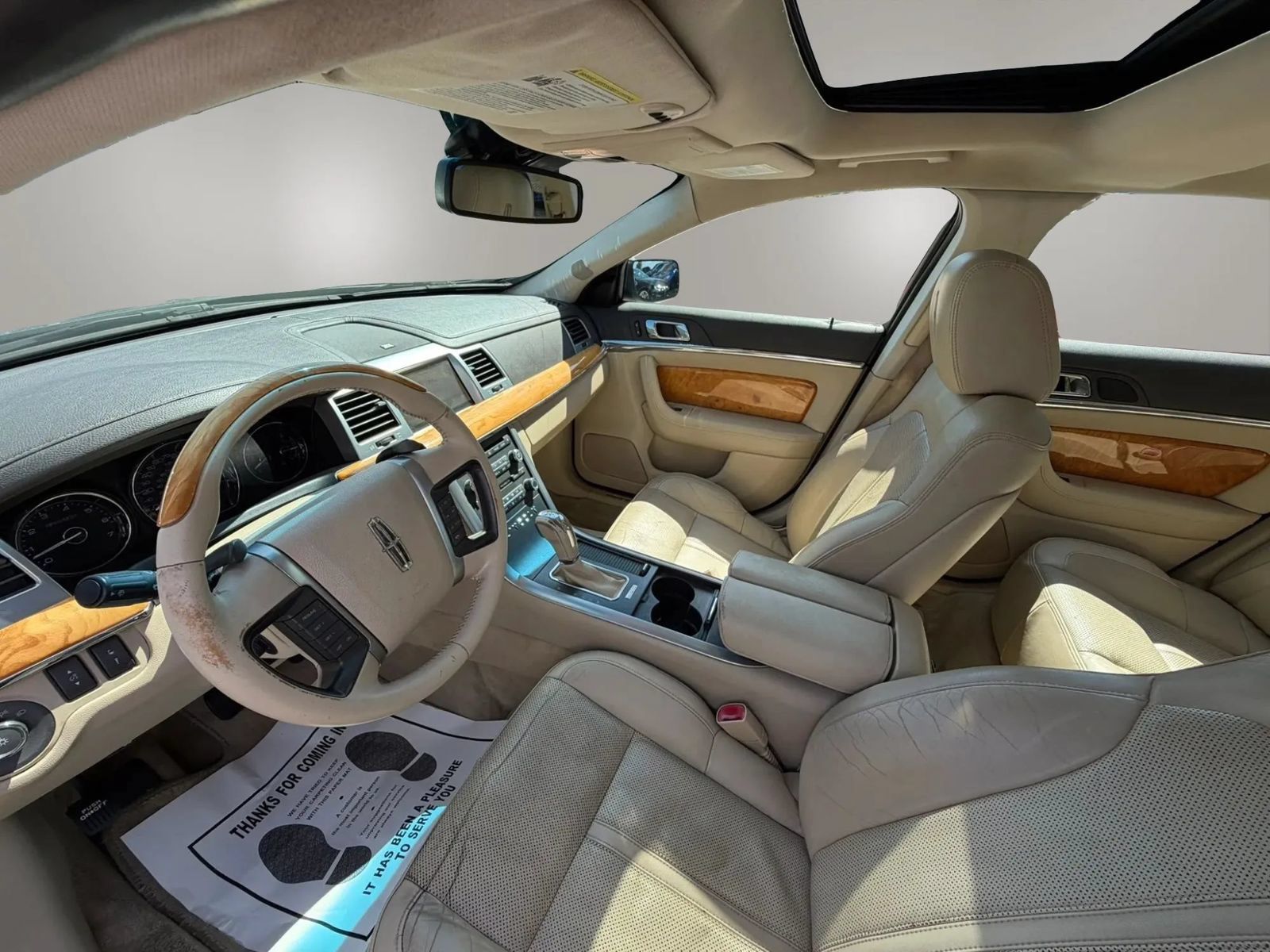 Used 2012 Lincoln MKS FWD image 20