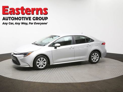 Used 2024 Toyota Corolla LE FWD image 57
