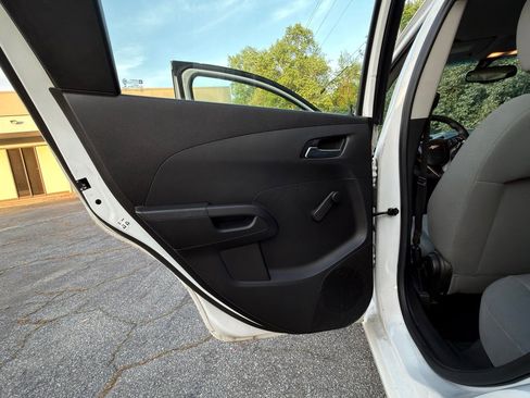 Used 2014 Chevrolet Sonic LS image 13