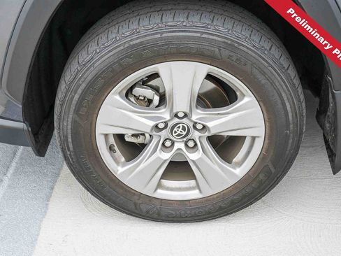 Used 2024 Toyota RAV4 XLE FWD image 11