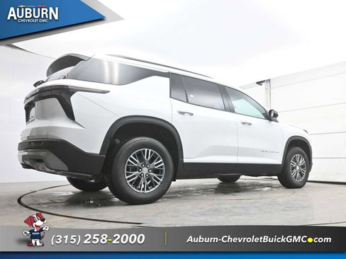 New 2026 Chevrolet Traverse LT image 23