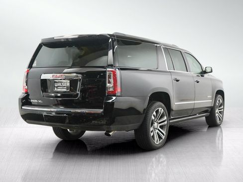 Used 2019 GMC Yukon XL Denali w/ Denali Ultimate Package AWD/4WD image 5