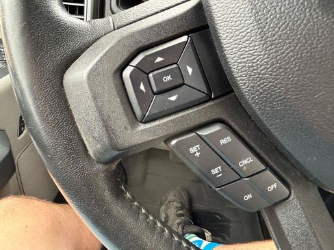 Used 2018 Ford F150 XLT w/ Equipment Group 302A Luxury AWD/4WD image 17