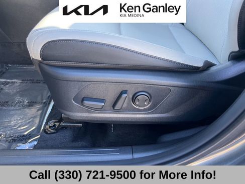 Certified 2025 Kia Sportage EX w/ Premium Package image 29