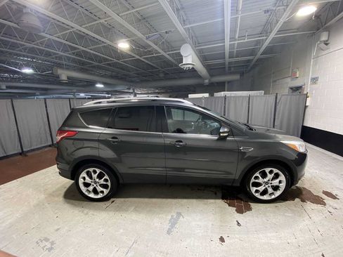 Used 2016 Ford Escape Titanium AWD/4WD image 27
