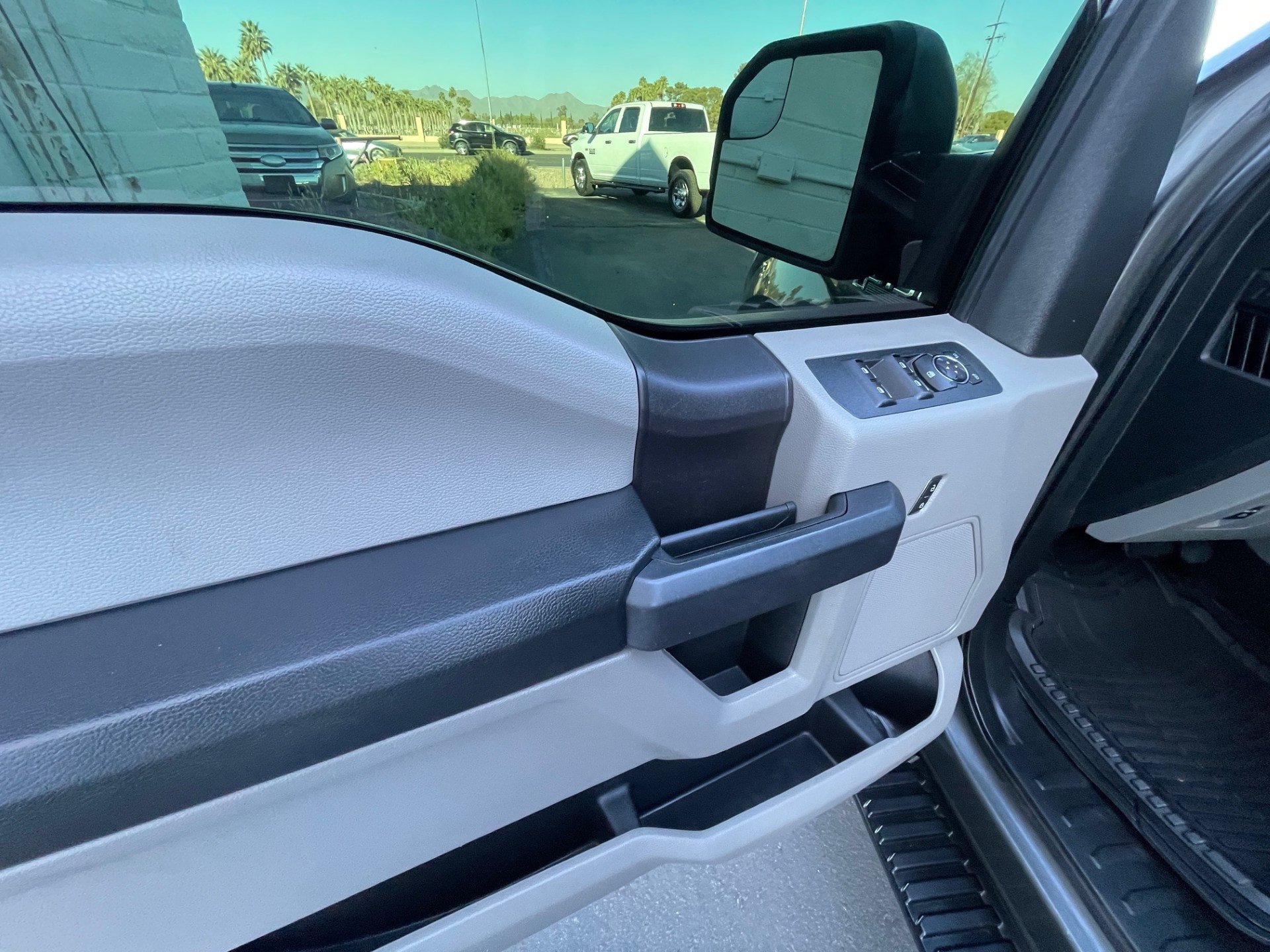 Used 2018 Ford F150 XL w/ Equipment Group 101A Mid AWD/4WD image 14