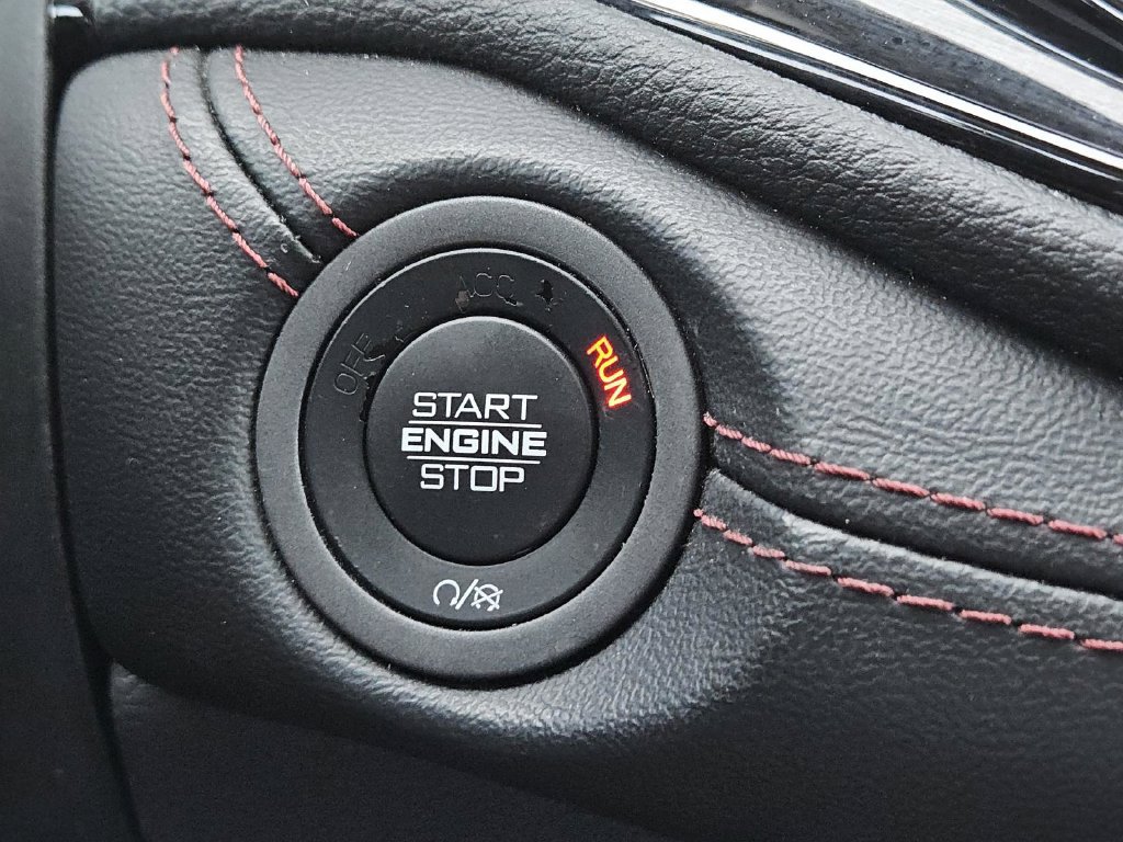 Used 2022 Dodge Durango R/T w/ Blacktop Package RWD image 31