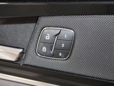 Used 2023 Lincoln Nautilus Reserve FWD image 27
