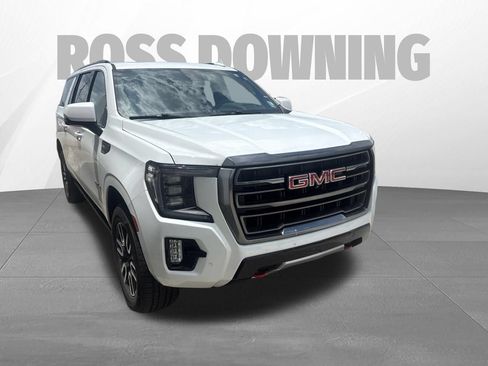 Used 2024 GMC Yukon XL AT4 w/ AT4 Premium Package AWD/4WD image 3