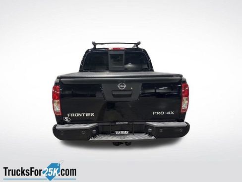 Used 2014 Nissan Frontier PRO-4X image 14