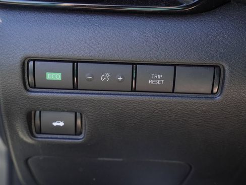 Used 2023 Nissan Sentra SV FWD image 10