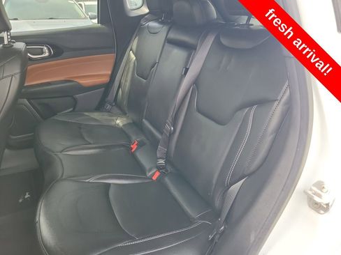 Used 2025 Jeep Compass Limited image 10