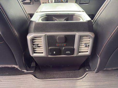Used 2019 Ford F150 Platinum AWD/4WD image 19
