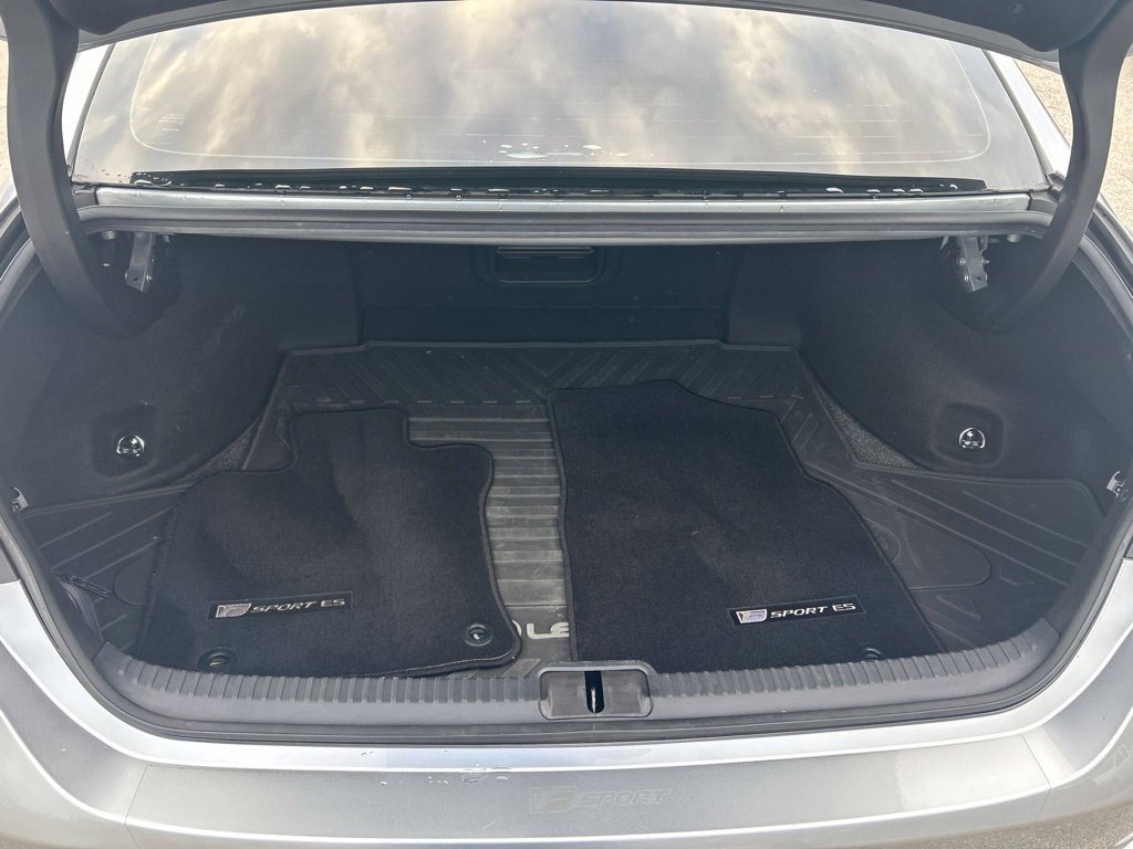 Used 2022 Lexus ES 350 F Sport w/ Accessory Package 2 FWD image 31