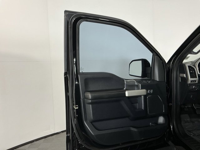 Used 2017 Ford F150 Lariat w/ Equipment Group 502A Luxury AWD/4WD image 14