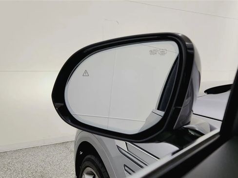 Used 2023 Genesis GV80 2.5T w/ Prestige Package image 31