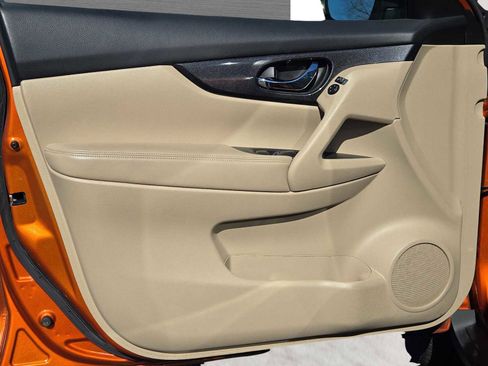 Used 2017 Nissan Rogue S image 23