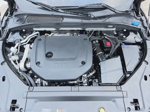 Used 2023 Volvo S90 B6 Ultimate image 28