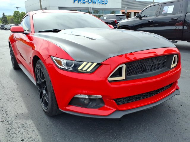 Used 2015 Ford Mustang Coupe w/ Enhanced Security Package RWD image 3