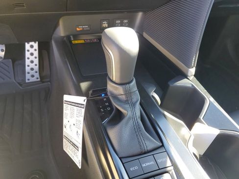 New 2026 Toyota Camry SE FWD image 18