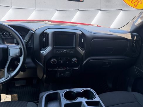 Used 2019 Chevrolet Silverado 1500 Custom Trail Boss w/ Custom Convenience Package AWD/4WD image 12