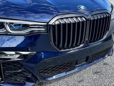 Used 2021 BMW X7 M50i AWD/4WD image 37