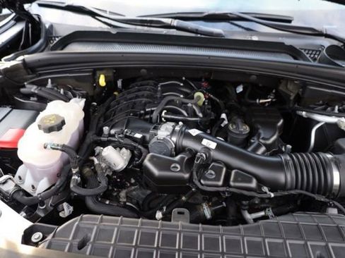 Used 2023 Jeep Grand Cherokee Laredo image 39